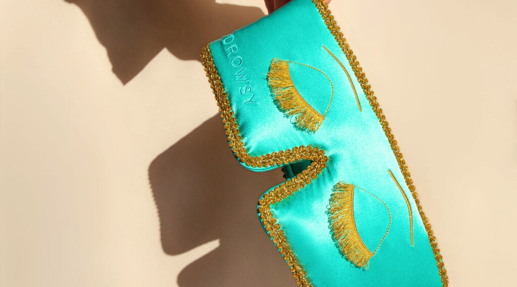 Traveler's guide to selecting the best silk sleep mask for long flights