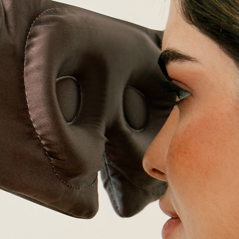 Drowsy-Sleep-Co-Moonlight-Shadow-Eye-Lash-Protecting-Silk-Sleep-Mask-15.jpg__PID:2e60f766-75b0-48b4-ac5e-5aa7a138a99b